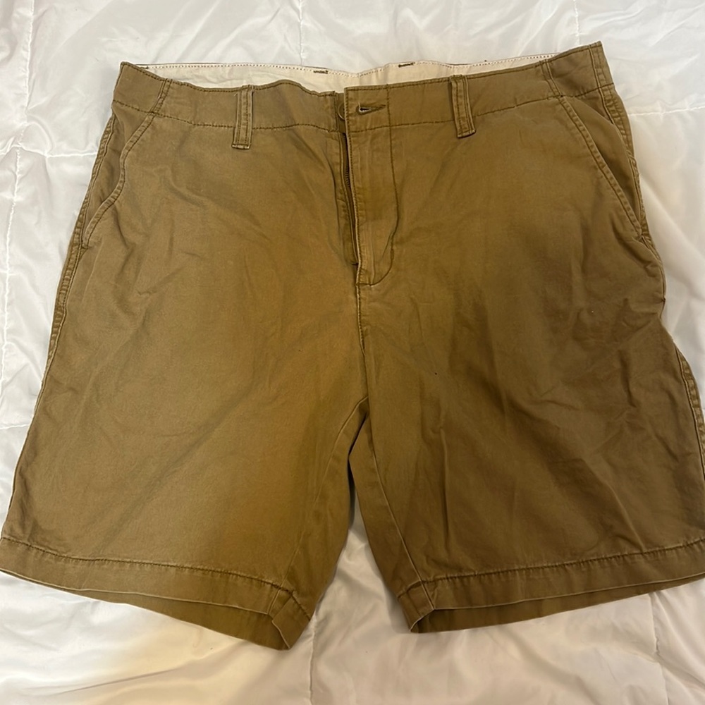 Old navy chino shorts